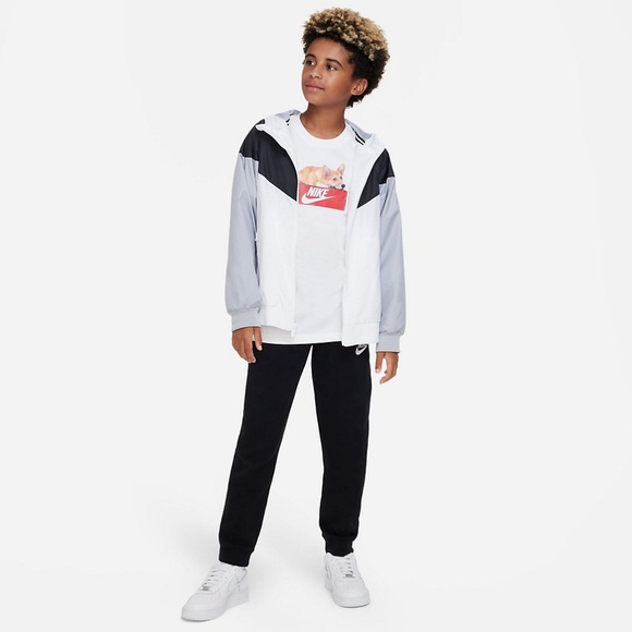 Kids Nike Graphic Tee - Picture 4 of 7